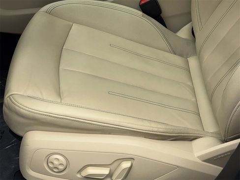 Used 2022 Audi A5 2.0T Premium image 37