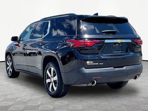 Used 2023 Chevrolet Traverse LT w/ LT Premium Package AWD/4WD image 4