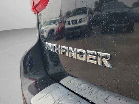 Used 2017 Nissan Pathfinder Platinum w/ Midnight Edition Package image 35
