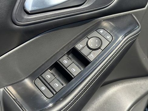 Used 2025 Nissan Rogue SV AWD/4WD image 24