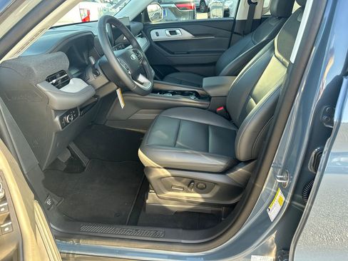 New 2025 Ford Explorer Active w/ Active Comfort Package image 32