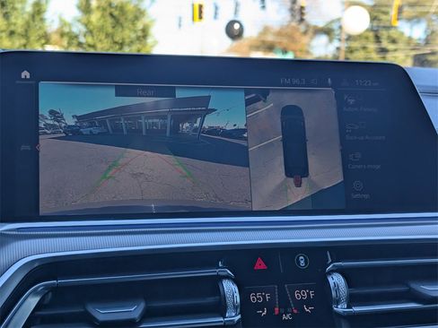 Used 2022 BMW X6 xDrive40i w/ M Sport Package image 15