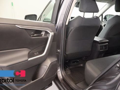 Certified 2023 Toyota RAV4 LE AWD/4WD image 28