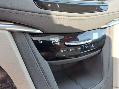 Used 2023 Cadillac XT5 Premium Luxury AWD/4WD image 28