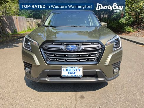 Used 2023 Subaru Forester Limited AWD/4WD image 2