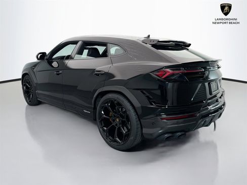 Used 2024 Lamborghini Urus Performante AWD/4WD image 35