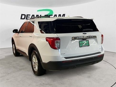 Used 2020 Ford Explorer XLT image 6