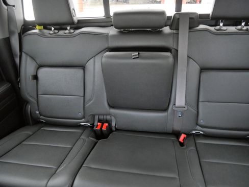 Used 2024 Chevrolet Silverado 1500 LT Trail Boss w/ Convenience Package II image 13