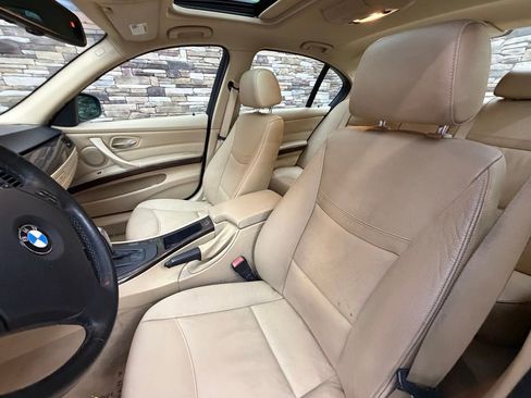 Used 2011 BMW 328i xDrive Sedan image 12