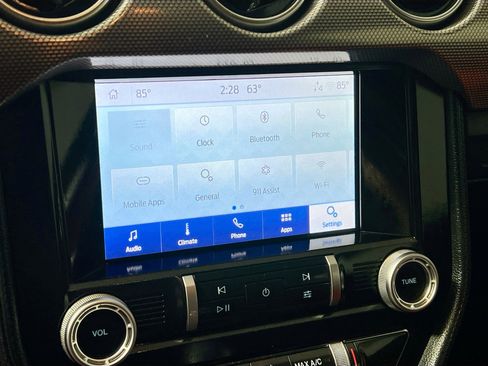 Used 2020 Ford Mustang Convertible w/ Equipment Group 101A image 28