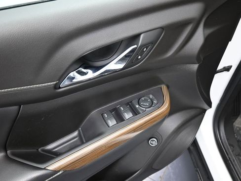 Used 2019 GMC Acadia SLE image 9