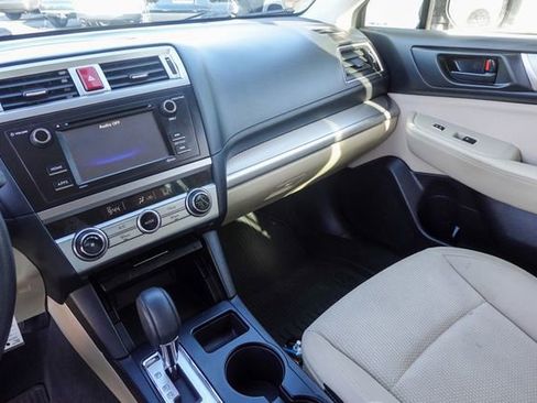 Used 2017 Subaru Outback 2.5i image 22