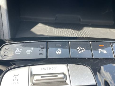 Used 2022 Hyundai Tucson Limited AWD/4WD image 30