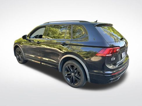 Used 2022 Volkswagen Tiguan SE R-Line AWD/4WD image 3