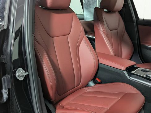 Certified 2023 BMW 330i xDrive Sedan w/ Premium Package image 27