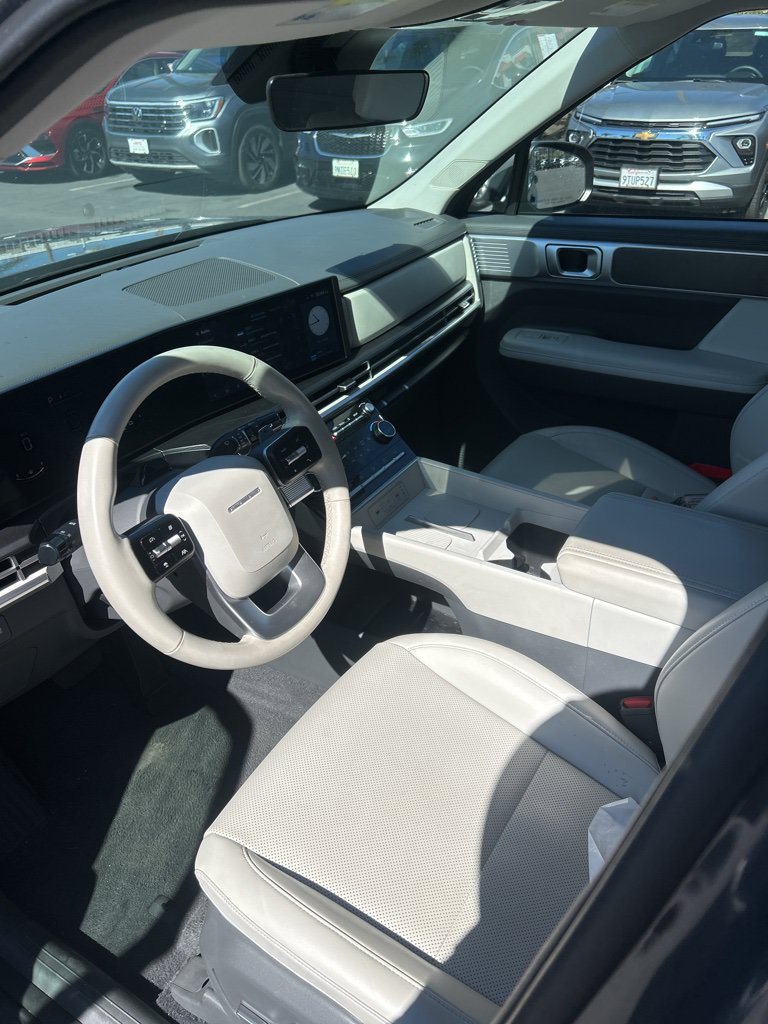 Used 2025 Hyundai Santa Fe SEL AWD/4WD image 8