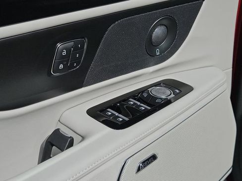 New 2026 Lincoln Nautilus Reserve w/ Jet Appearance Package image 20