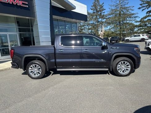 New 2025 GMC Sierra 1500 Denali w/ Denali Carbonpro Edition image 2