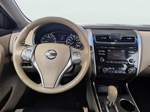 Used 2015 Nissan Altima 2.5 SV FWD image 25