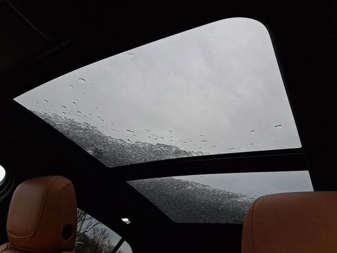 Used 2025 Cadillac XT4 Sport image 14