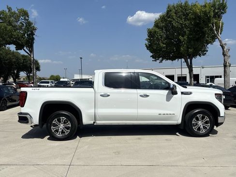 Used 2026 GMC Sierra 1500 SLT AWD/4WD image 2