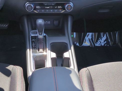 New 2025 Nissan Sentra SR w/ Midnight Edition image 14