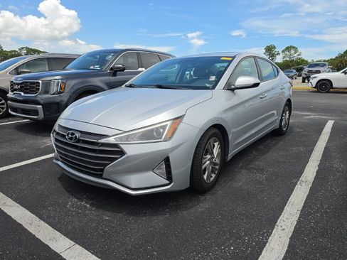 Used 2019 Hyundai Elantra Value Edition w/ Cargo Package FWD image 4