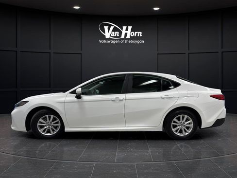 Used 2025 Toyota Camry LE FWD image 6
