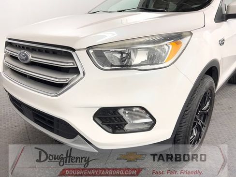 Used 2019 Ford Escape SE FWD image 11