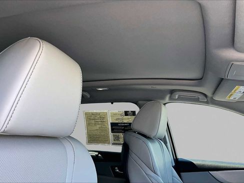 Used 2024 Acura MDX SH-AWD w/ Technology Package image 14