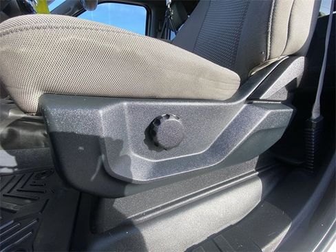 Used 2020 Ford F150 XLT w/ Trailer Tow Package image 12