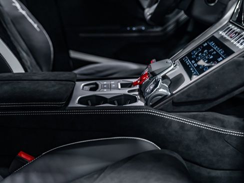 Used 2024 Lamborghini Urus Performante image 26