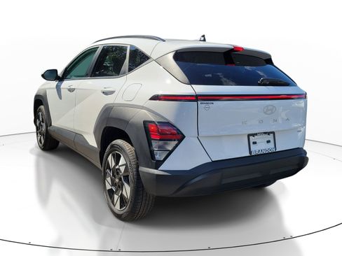 Used 2025 Hyundai Kona SEL AWD/4WD image 5