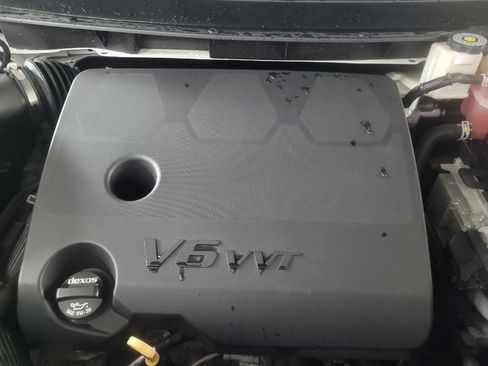 Used 2018 Chevrolet Traverse LS FWD image 30