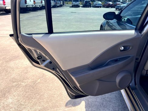 Used 2003 Nissan Altima 3.5 SE image 29