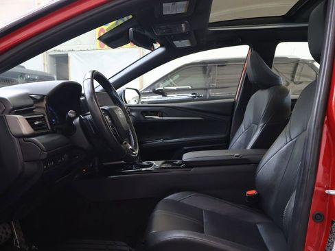Used 2025 Toyota Camry XSE FWD image 17