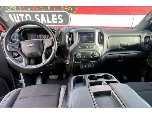 Used 2024 Chevrolet Silverado 1500 Custom image 16