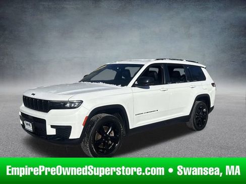 Used 2021 Jeep Grand Cherokee L Laredo image 1