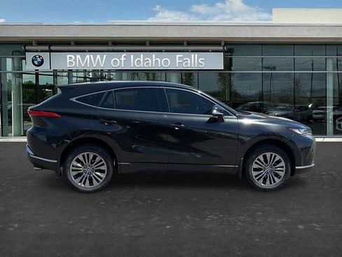 Used 2023 Toyota Venza Limited AWD/4WD image 8