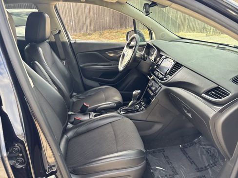 Used 2022 Buick Encore Preferred w/ Safety Package image 13