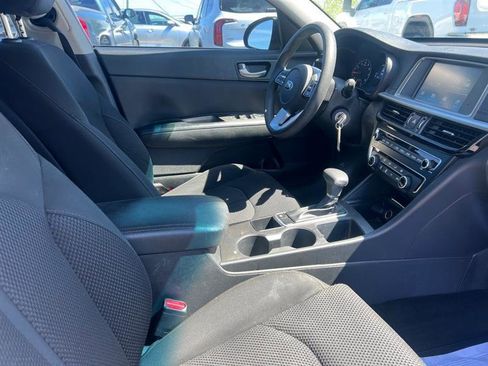Used 2020 Kia Optima LX image 3