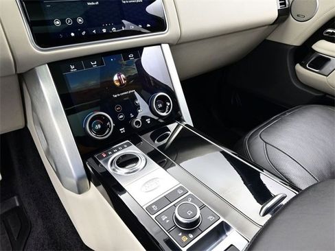 Used 2022 Land Rover Range Rover Westminster Edition image 11