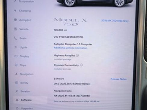 Used 2016 Tesla Model X 75D image 11