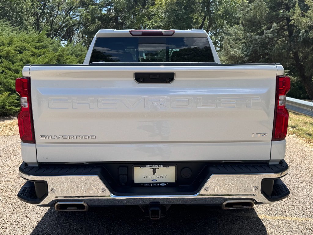 Used 2024 Chevrolet Silverado 1500 LTZ AWD/4WD image 7