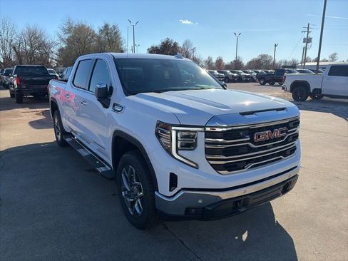 New 2026 GMC Sierra 1500 SLT image 8