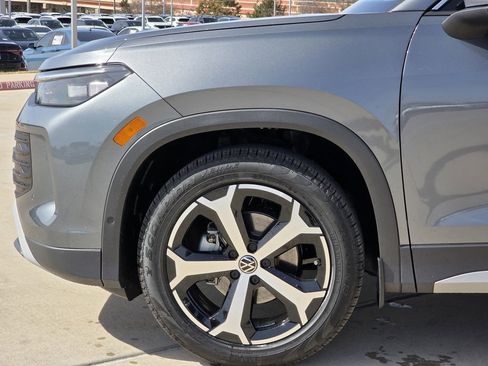 New 2026 Volkswagen Tiguan SE image 5