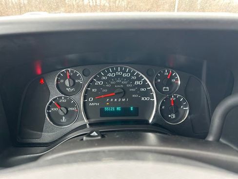 Used 2023 GMC Savana 2500 Extended w/ Driver Convenience Package image 16