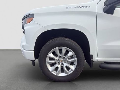 New 2026 Chevrolet Silverado 1500 Custom AWD/4WD image 17