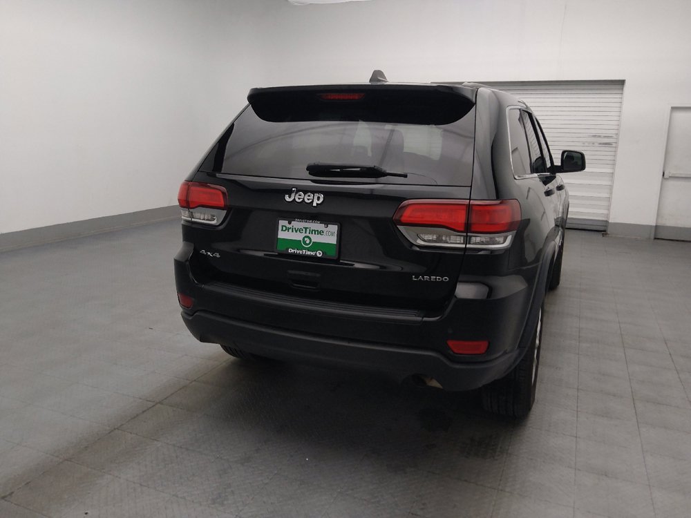 Used 2022 Jeep Grand Cherokee Laredo E AWD/4WD image 7