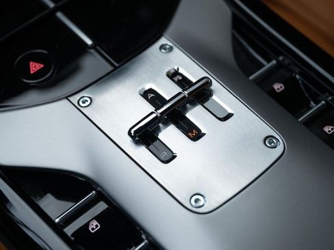 Used 2025 Ferrari Purosangue AWD/4WD image 49